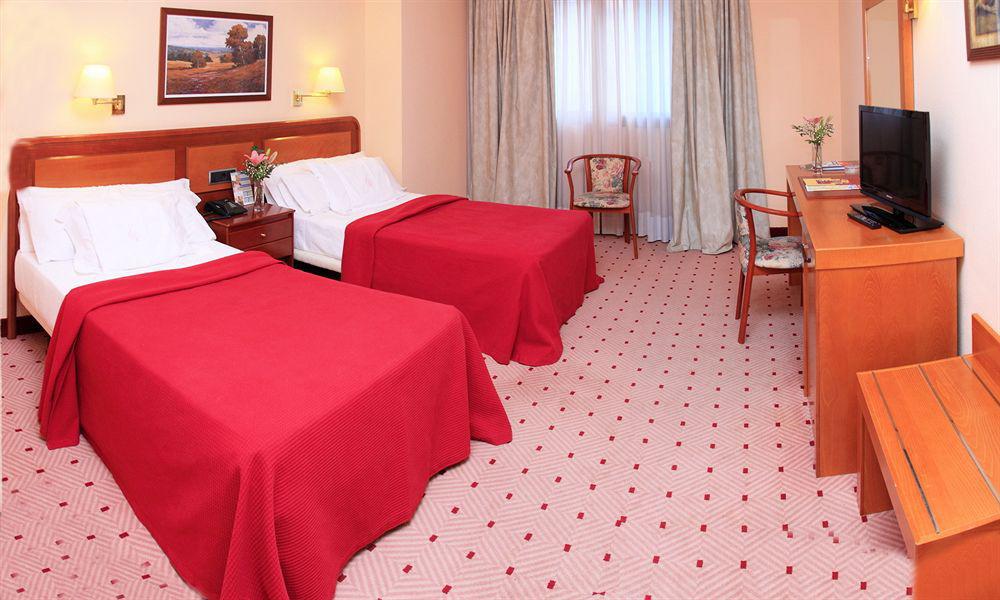 Galicia Palace Pontevedra Room photo